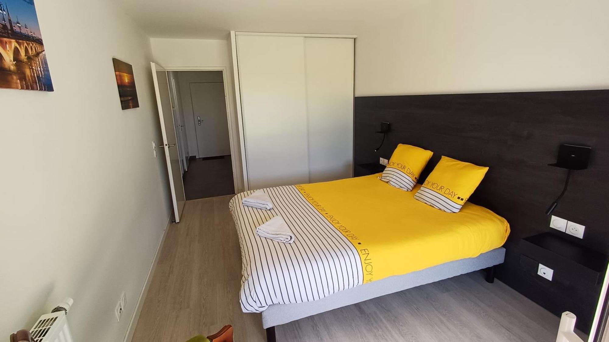 Apartment Attic Quai Paludate